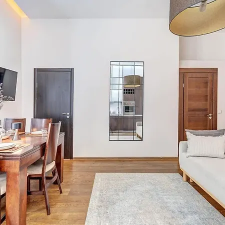 Apartment Domillion Quiet 2bdr W Panorama & Balcony B83