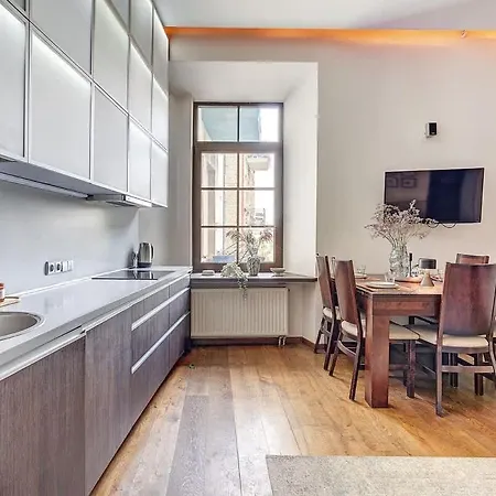 Domillion Quiet 2bdr W Panorama & Balcony B83 *