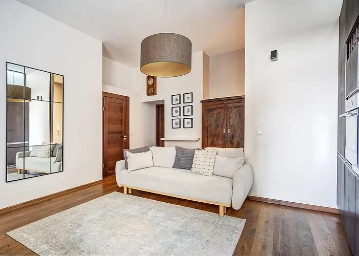 Domillion Quiet 2bdr W Panorama & Balcony B83