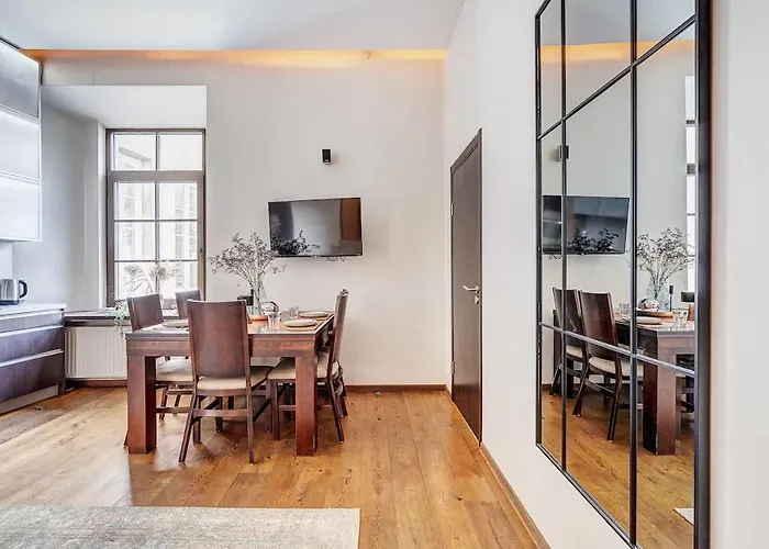 Domillion Quiet 2bdr W Panorama & Balcony B83