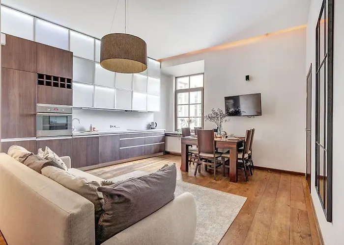 Domillion Quiet 2bdr W Panorama & Balcony B83 *