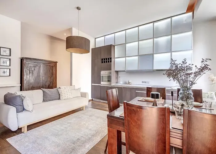 Domillion Quiet 2bdr W Panorama & Balcony B83