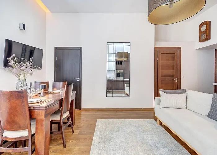 Apartman Domillion Quiet 2bdr W Panorama & Balcony B83