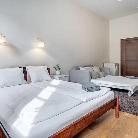 Апартаменты Domillion Quiet 2bdr W Panorama & Balcony B83 *