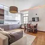 Domillion Quiet 2bdr W Panorama & Balcony B83 *