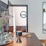 شقة Domillion Quiet 2bdr W Panorama & Balcony B83