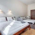 شقة Domillion Quiet 2bdr W Panorama & Balcony B83 *