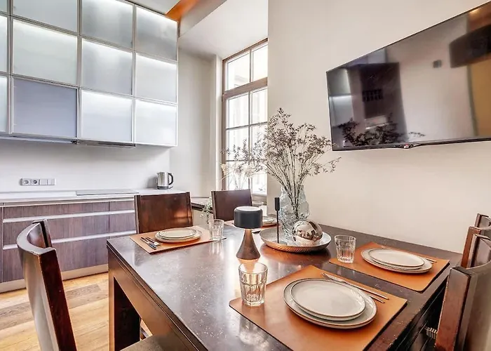 Apartment Domillion Quiet 2bdr W Panorama & Balcony B83 *