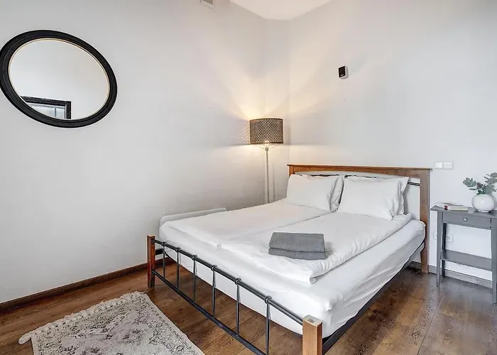 Domillion Quiet 2bdr W Panorama & Balcony B83 *