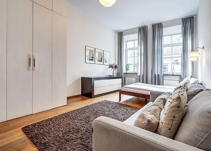 Domillion Quiet 2bdr W Panorama & Balcony B83 Apartment *