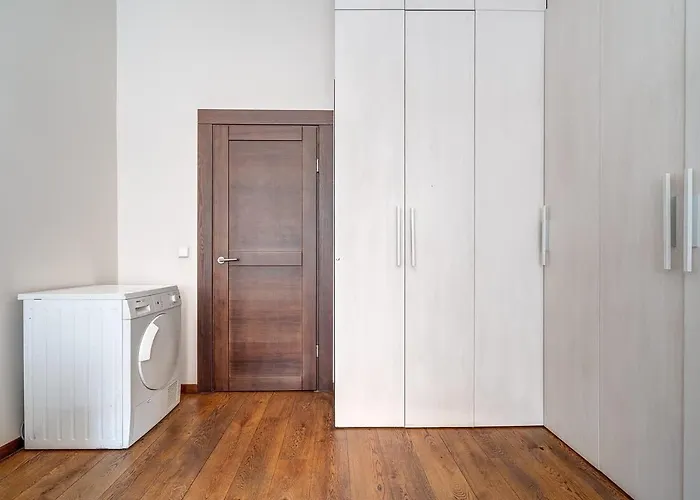 Apartment Domillion Quiet 2bdr W Panorama & Balcony B83 *